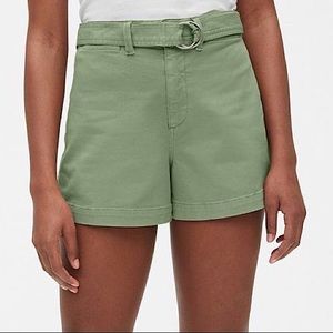 Gap high rise green shorts